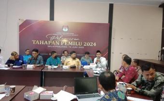 Syamsurizal Harapkan KPU Kepulauan Meranti Bisa Melayani Dengan Maksimal Pada Tahapan Pendaftaran, Verifikasi, dan Penetapan Partai politik Peserta Pemilu 2024