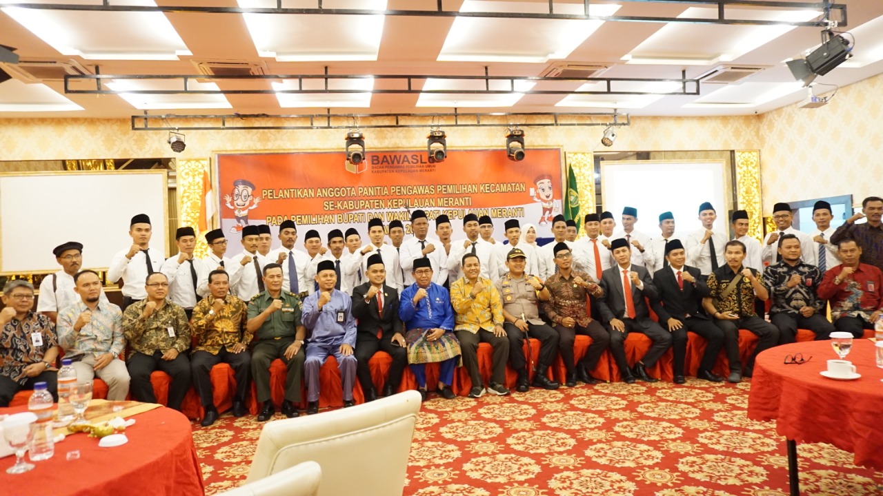 Pengawal Demokrasi Kecamatan di Tanah Jantan Dilantik