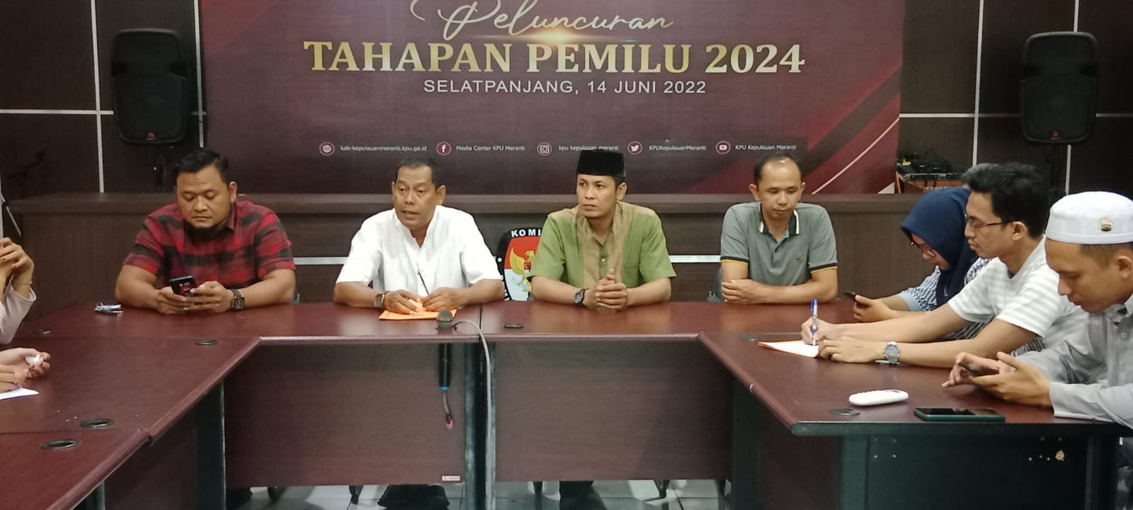 Pencegahan Pelanggaran Dalam Verifikasi Administrasi Keanggotaan Parpol Bawaslu Meranti Imbau KPU Meranti Bekerja Sesuai Regulasi