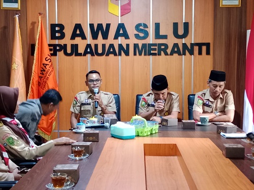 Ketua Bawaslu Kepulauan Meranti Syamsurizal, S.IP., M.IP Saat Memberikan Pemaparan pada Launching kelas Saka Adhyasta Pemilu Bawaslu Kepulauan Meranti