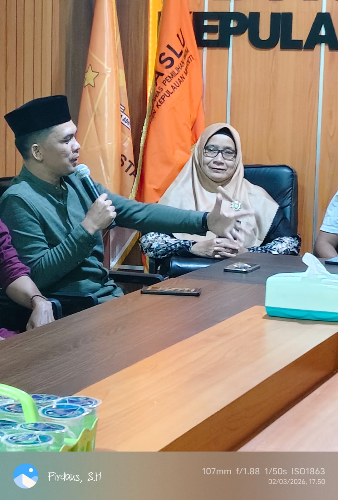 Anggota Bawaslu Kepulauan Meranti, Rio Andika saat memimpin Kegiatan Ngabuburit Demokrasi
