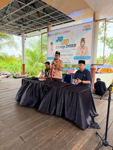 Syamsurizal, S.IP., M.IP, Ketua Bawaslu Kepulauan Meranti Saat Memberikan Materi kepada Anggota Saka Adhyasta Pemilu Gerakan Pramuka Kepulauan Meranti