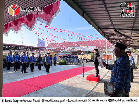 Upacara Peringatan HUT RI ke 81 di Lingkungan Bawaslu Kepulauan Meranti