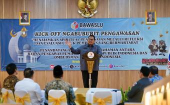 Ketua Bawaslu Rahmat Bagja saat Kick Off Ngabuburit Pengawasan di Jakarta, Senin (3/3/2025).