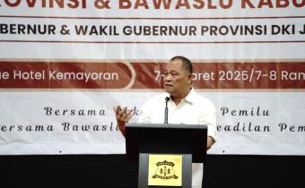 saat memberikan arahan Evaluasi Peningkatan Kapasitas dan Pembinaan SDM Bawaslu Provinsi dan Bawaslu Kabupaten/Kota pada Pemilihan Gubernur dan Wakil Gubernur Provinsi DKI Jakarta Tahun 2024, Jumat (7/3/2025).